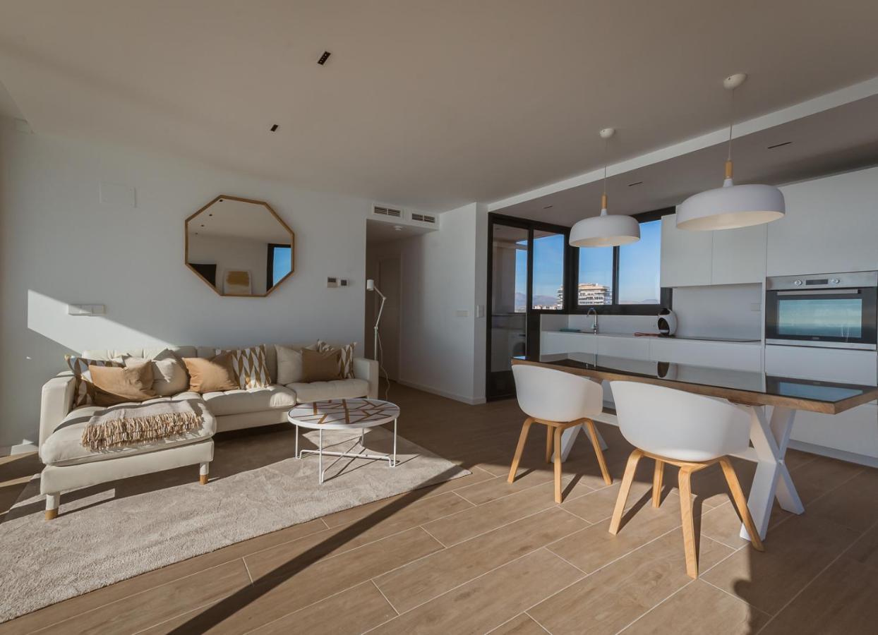 Modern Sea Front Jacuzzi Blue Sky Διαμέρισμα Αλικάντε Εξωτερικό φωτογραφία